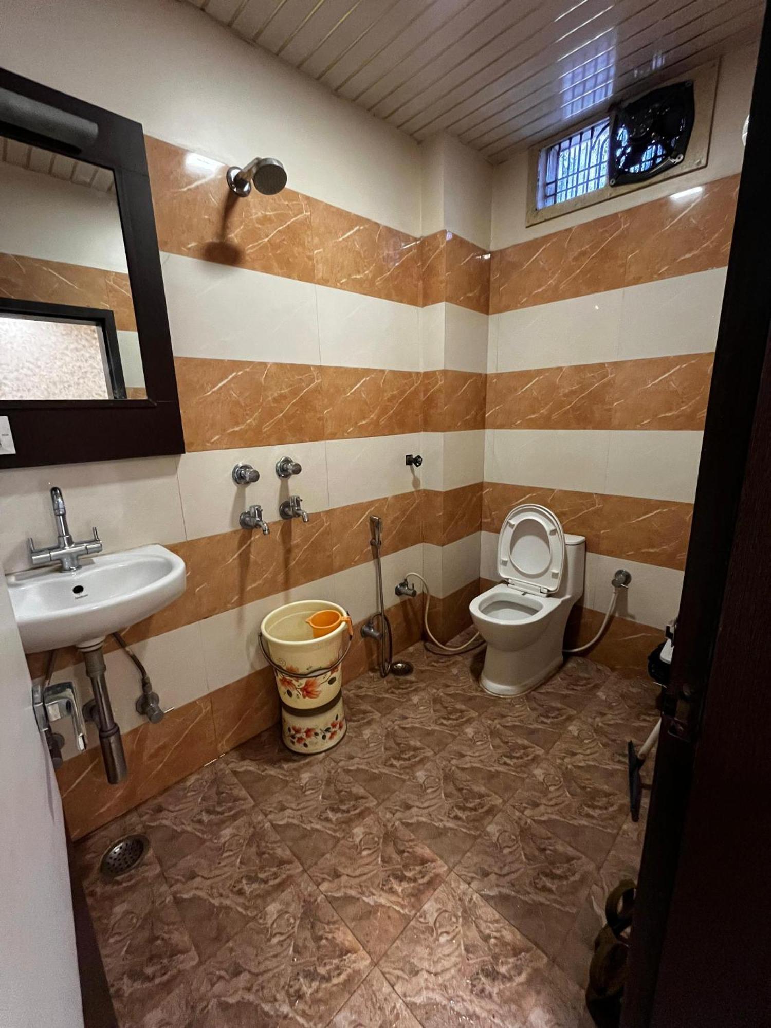 Ks Paying Guest House Варанаси Экстерьер фото